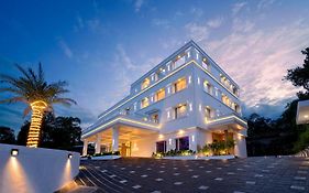 Hotel Grand Avenue